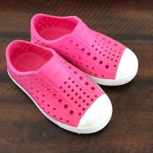Native Pink Shoes Size 8